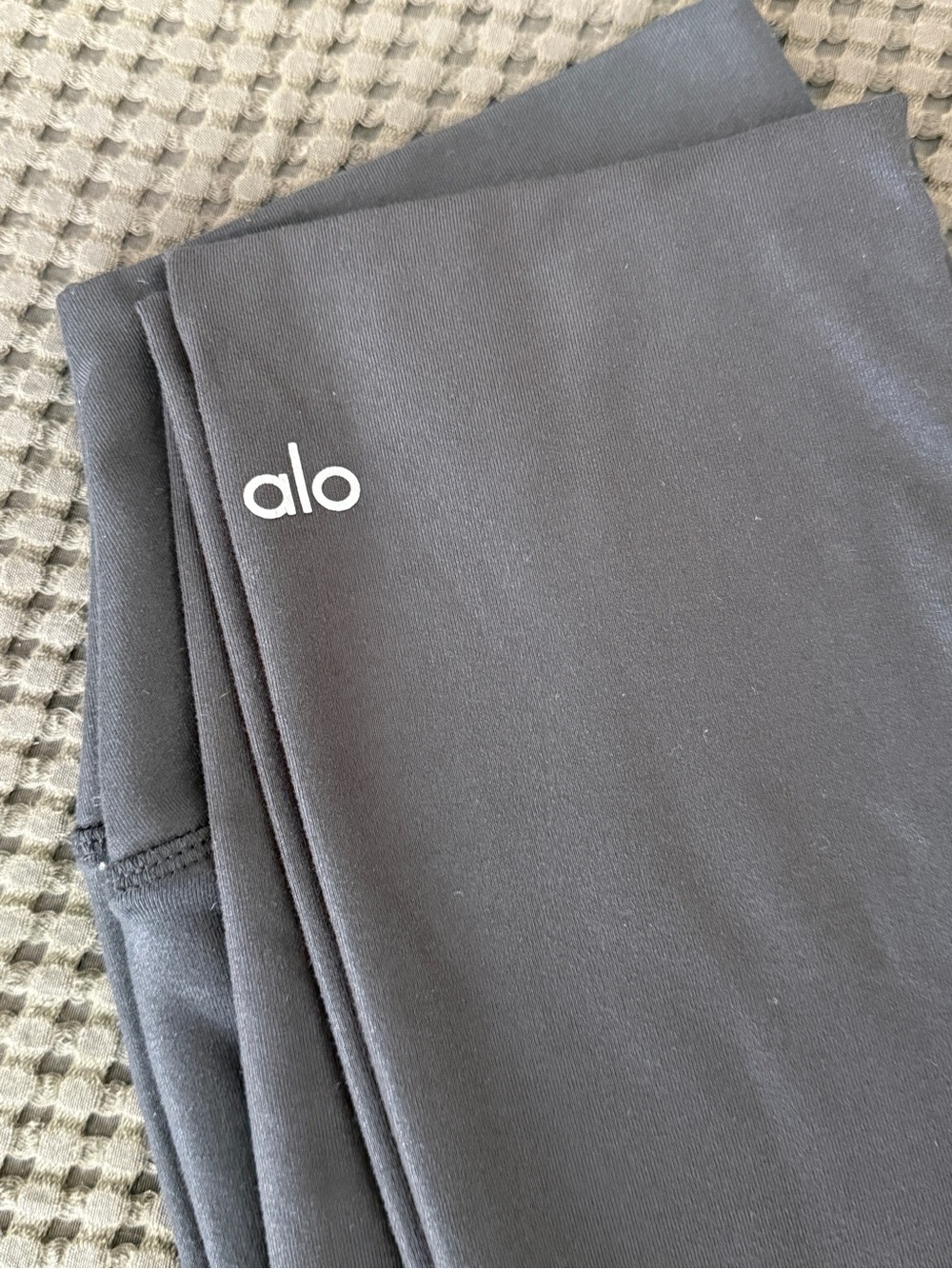 Alo leggings NWOT
